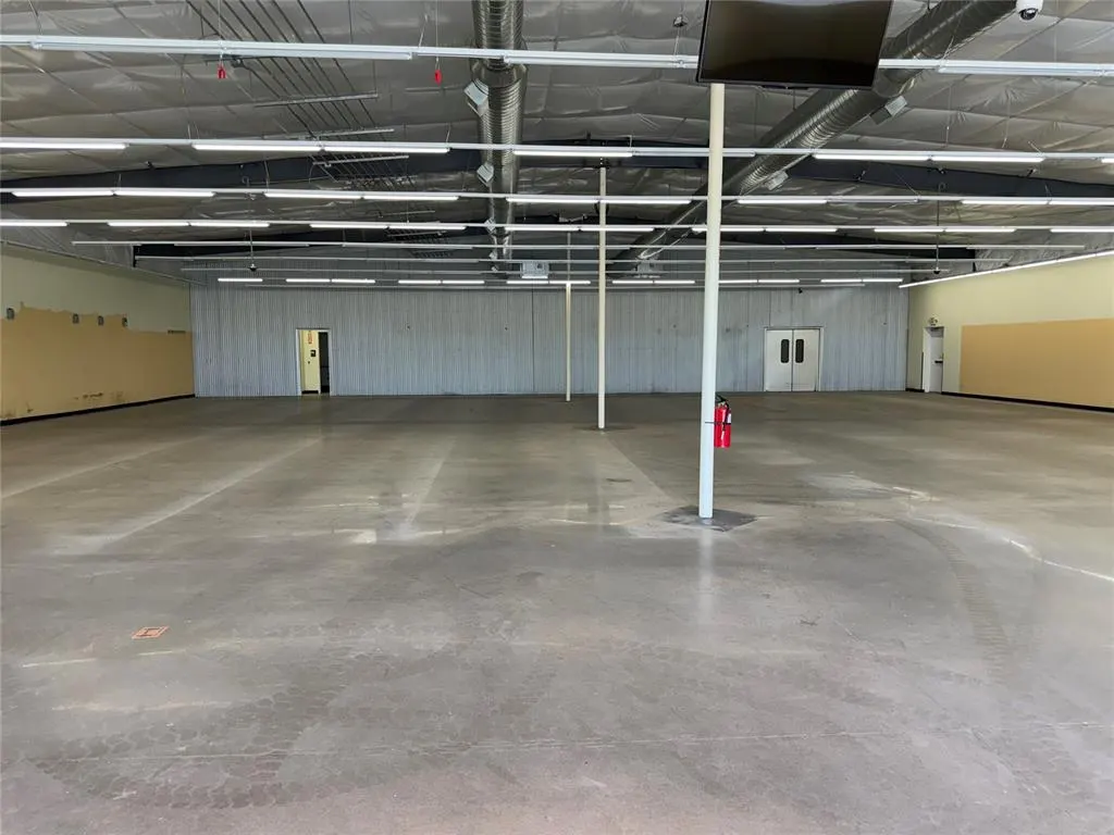 Photo 3 — 215 E 1st Street, Granite, OK 73547
