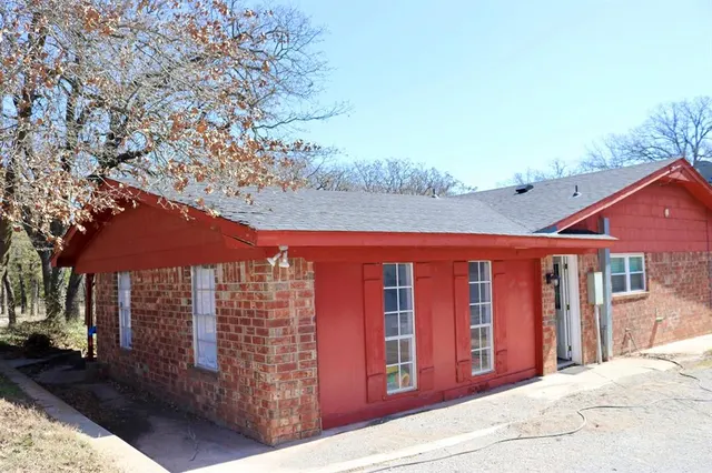 Photo 8 — 4835 Odom Drive, Duncan, OK 73533