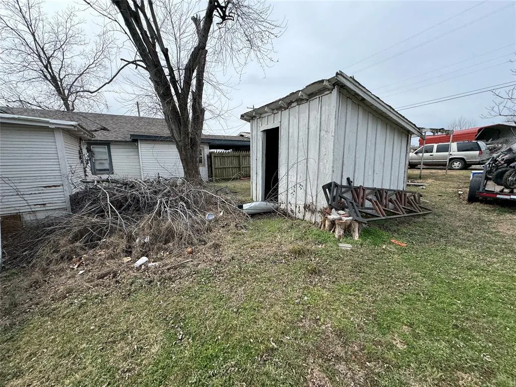 Photo 9 — 313 N Park Street, Seminole, OK 74868