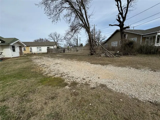 Photo 7 — 100 Jefferson Street, Seminole, OK 74868
