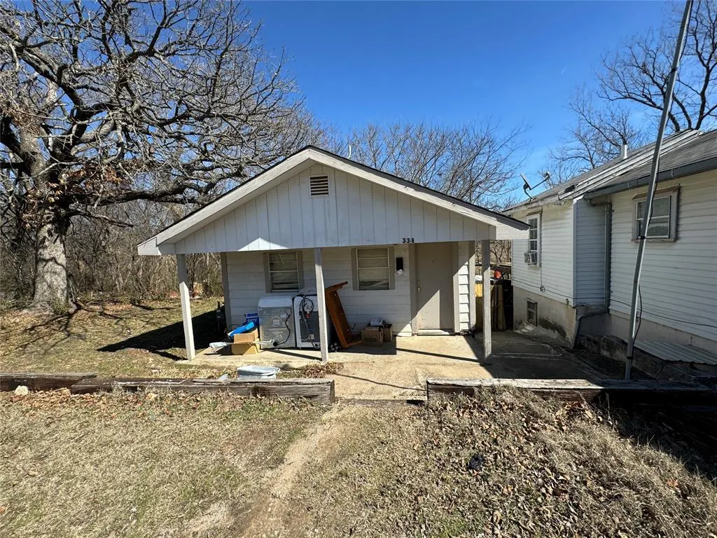 Front exterior — 334 N 9 th Street, Seminole, OK 74868