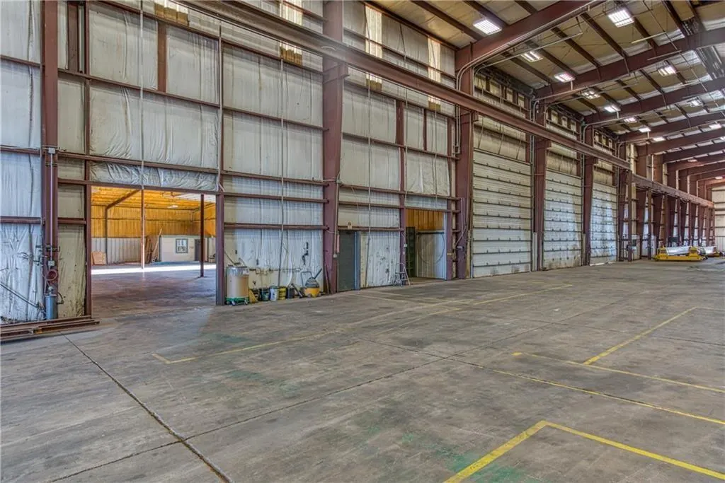 Photo 12 — 701 S Eastern, Elk City, OK 73644
