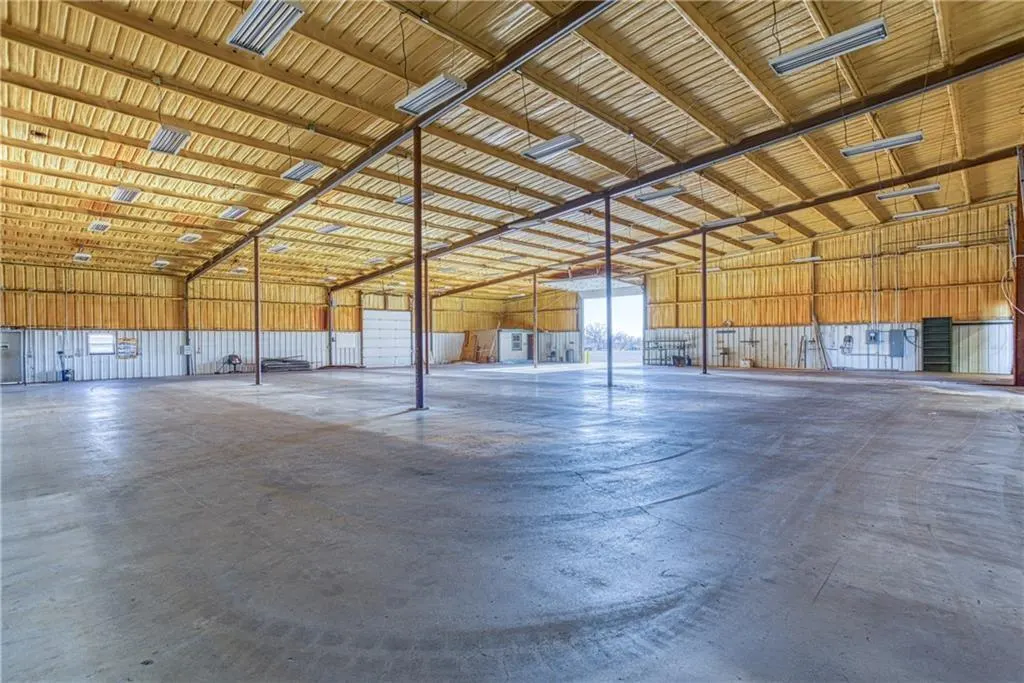Photo 14 — 701 S Eastern, Elk City, OK 73644