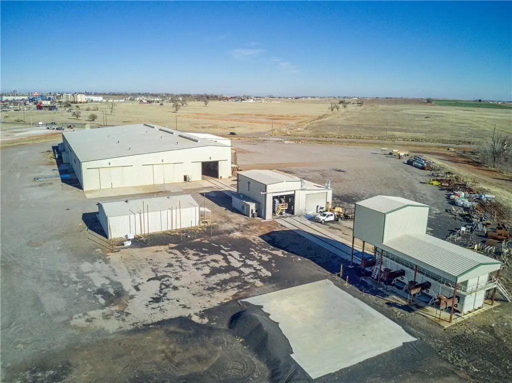 Photo 29 — 701 S Eastern, Elk City, OK 73644