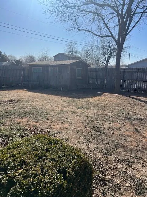 Photo 15 — 1800 Sunset Drive, Altus, OK 73521