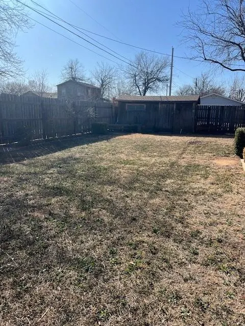 Photo 19 — 1800 Sunset Drive, Altus, OK 73521