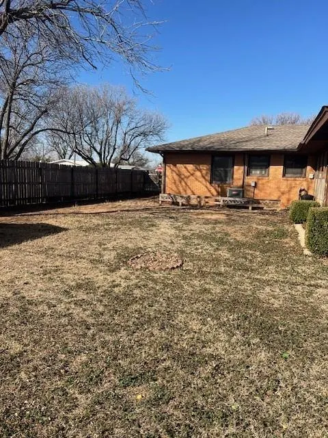Photo 21 — 1800 Sunset Drive, Altus, OK 73521