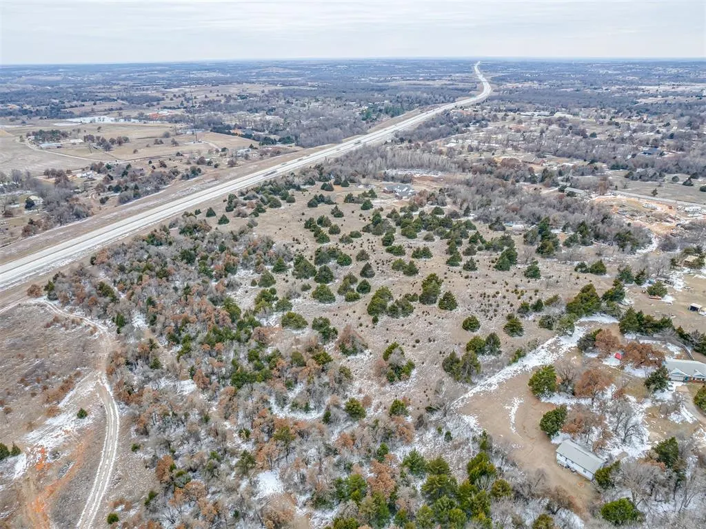 Photo 17 — 1075 S Morgan Road, Blanchard, OK 73010