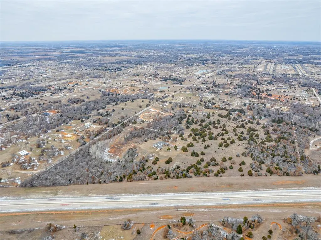 Photo 12 — 1075 S Morgan Road, Blanchard, OK 73010