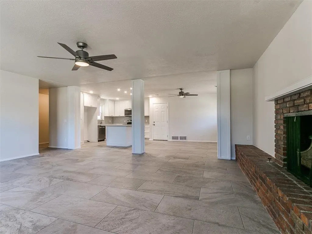 Photo 9 — 4329 NW 44th Street, Oklahoma City, OK 73112