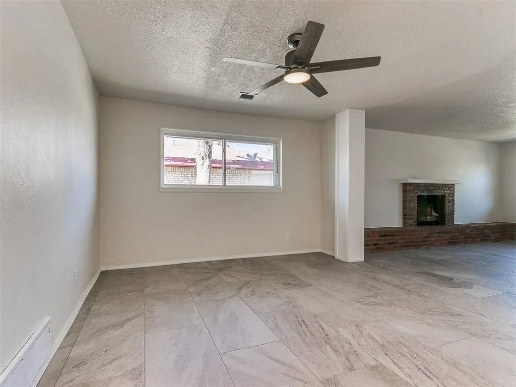 Photo 10 — 4329 NW 44th Street, Oklahoma City, OK 73112