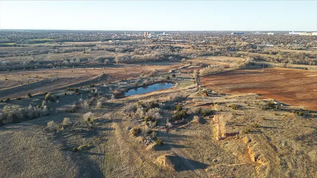 Photo 5 — 11 S 30th Street, Enid, OK 73701