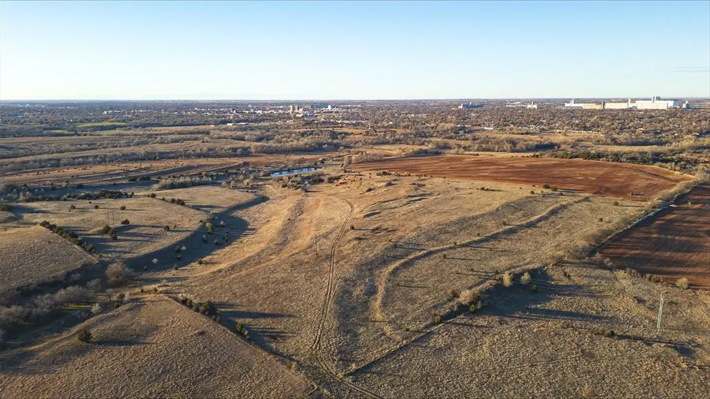 Photo 8 — 11 S 30th Street, Enid, OK 73701