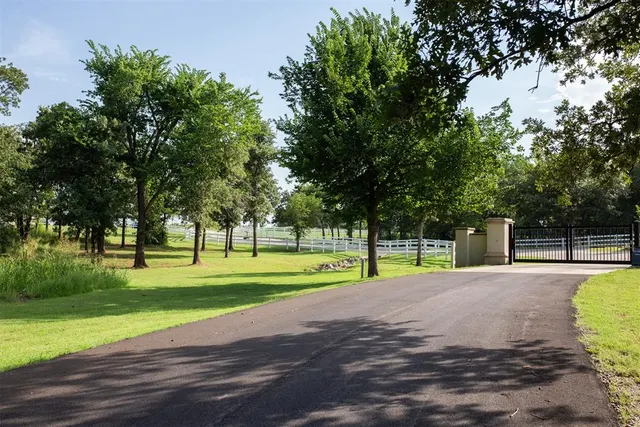 Photo 3 — 9162 Creek View Road, Guthrie, OK 73044