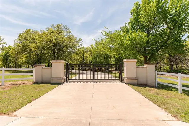 Photo 4 — 9162 Creek View Road, Guthrie, OK 73044