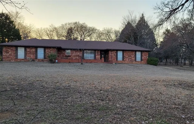 Photo 2 — 801 Hidden Lake Drive, Seminole, OK 74868
