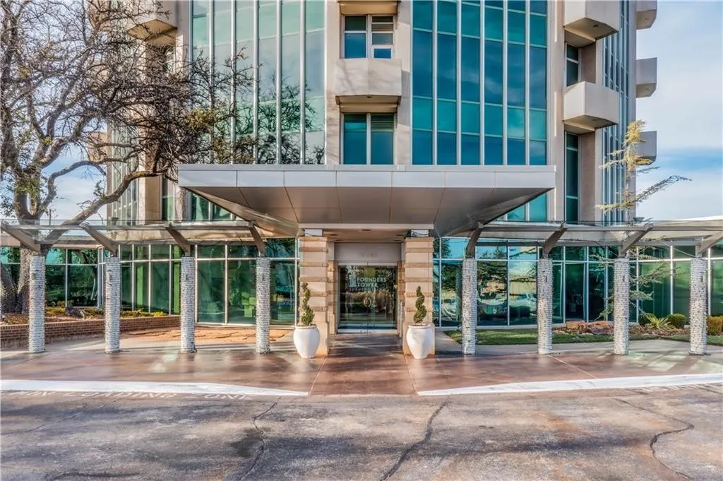 Front exterior — 5900 Mosteller Drive 192, Oklahoma City, OK 73112