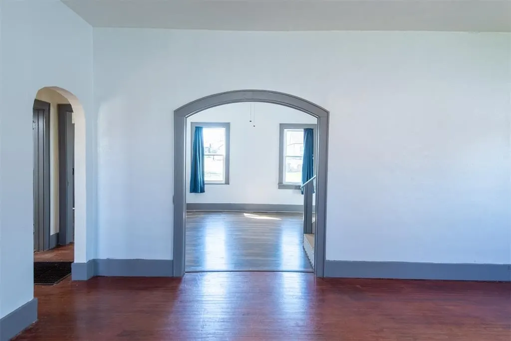 Photo 10 — 709 S Broadway, Geary, OK 73040