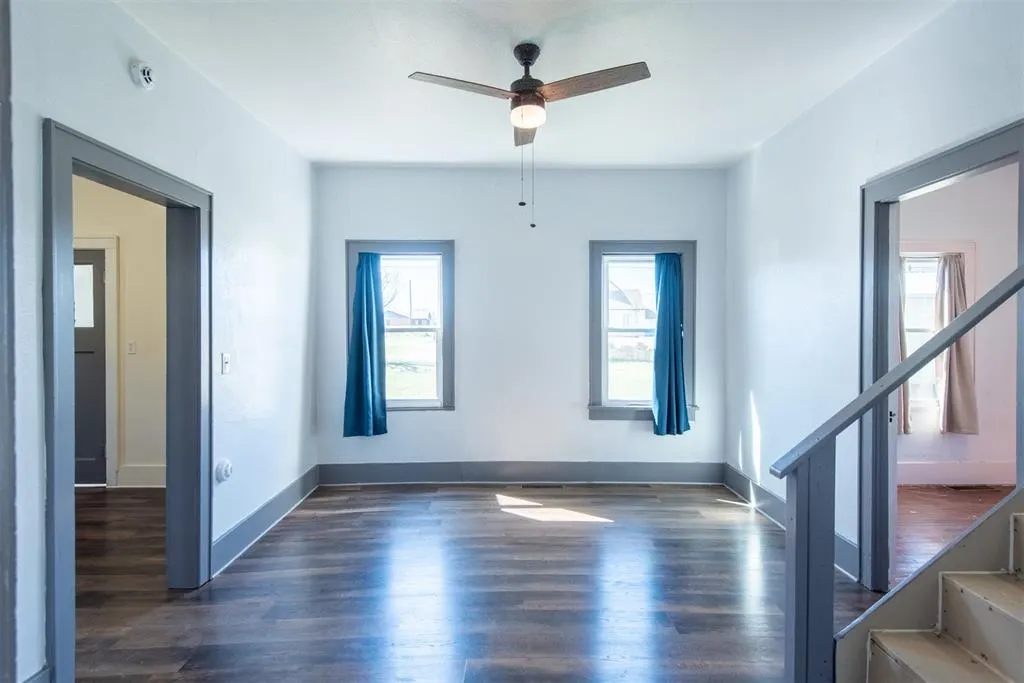 Photo 11 — 709 S Broadway, Geary, OK 73040