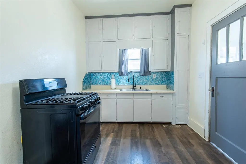 Photo 17 — 709 S Broadway, Geary, OK 73040