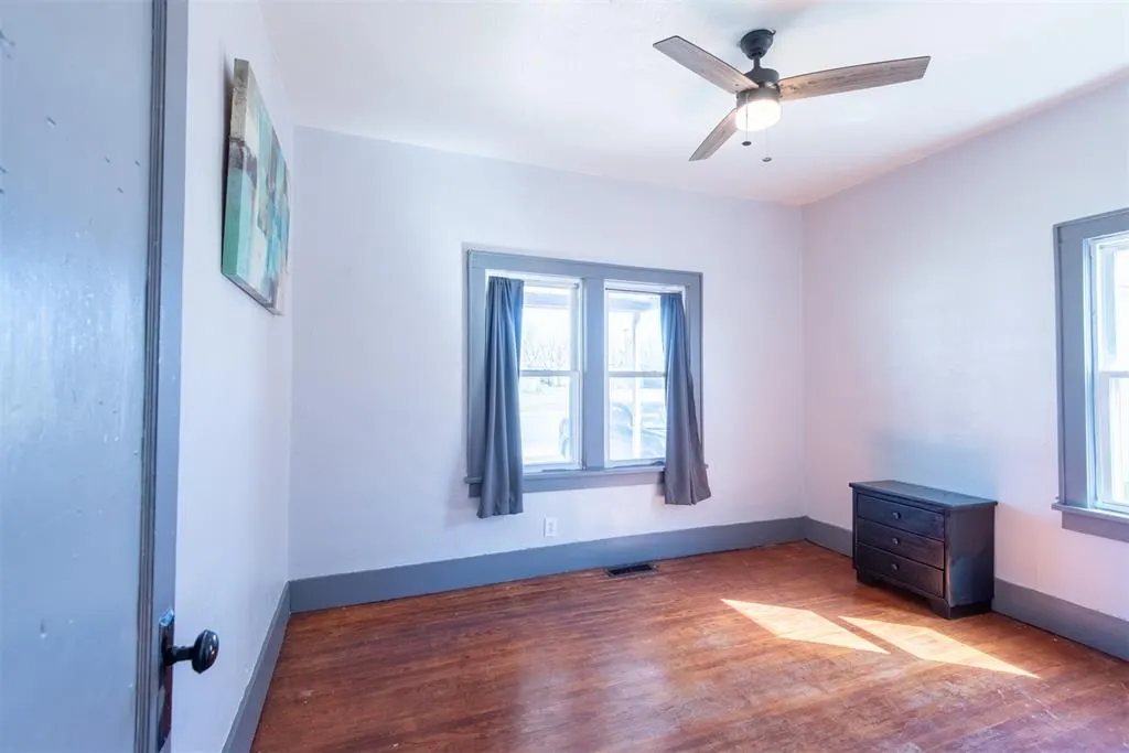 Photo 20 — 709 S Broadway, Geary, OK 73040