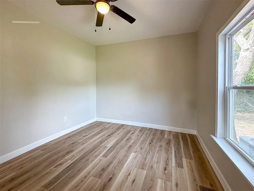 Photo 14 — 1122 W Locust Street, Shawnee, OK 74801