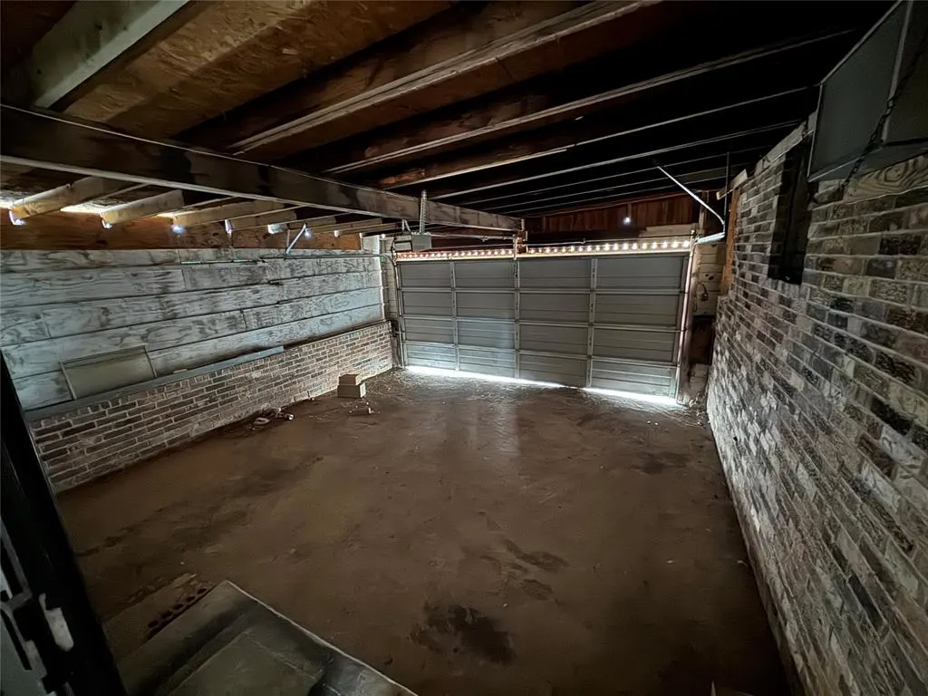 Photo 39 — 321 S Ocheese Avenue, Wewoka, OK 74884