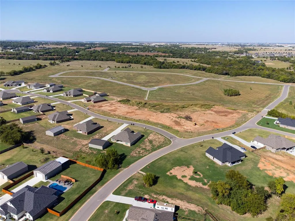 Photo 36 — 10124 Gentry Crossing, Oklahoma City, OK 73169