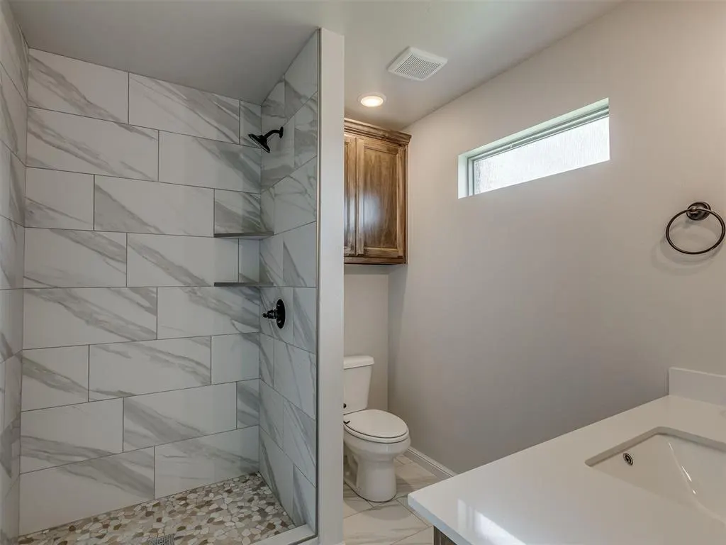 Photo 23 — 10124 Gentry Crossing, Oklahoma City, OK 73169