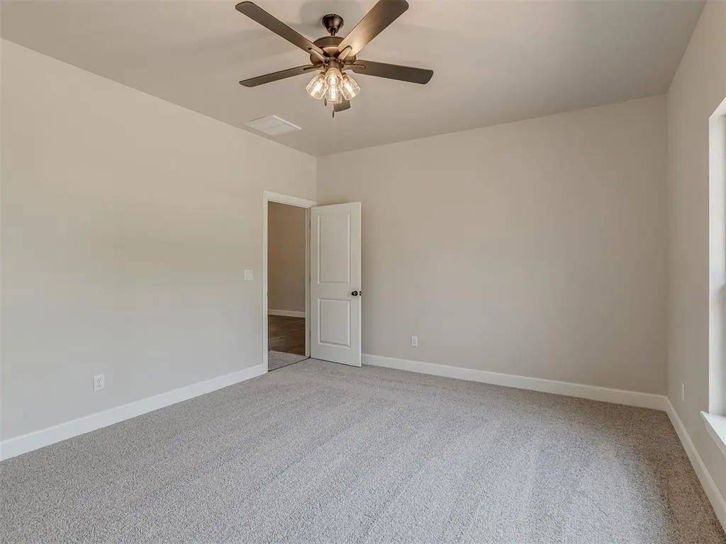 Photo 32 — 10124 Gentry Crossing, Oklahoma City, OK 73169