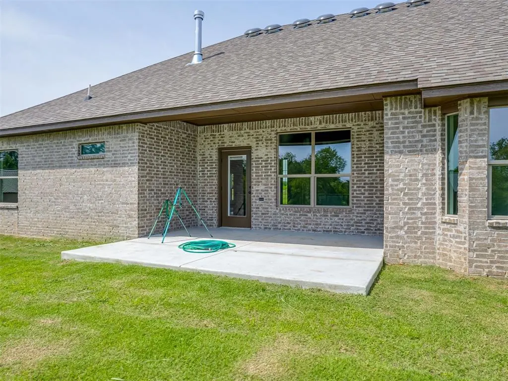 Photo 33 — 10124 Gentry Crossing, Oklahoma City, OK 73169