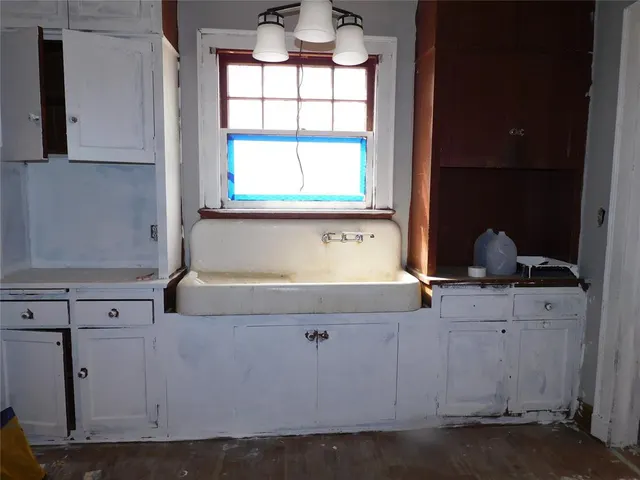 Photo 3 — 641 NE 15th Street, Oklahoma City, OK 73104
