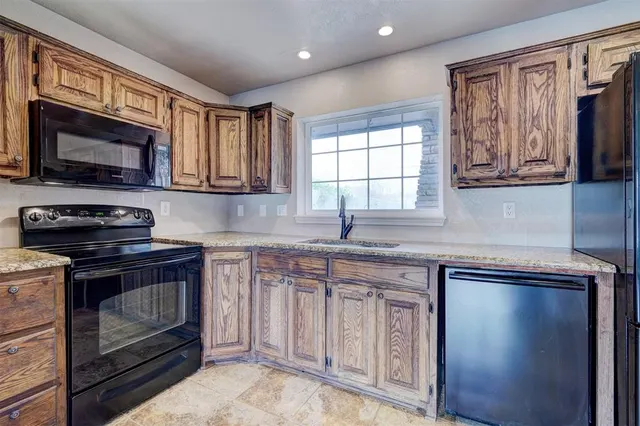 Photo 6 — 3301 NW 60th Street, Oklahoma City, OK 73112
