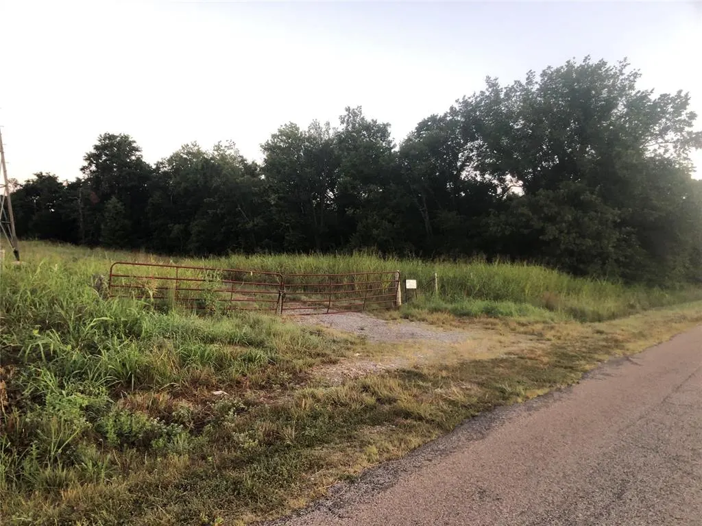 Photo 11 — 21705 N Pottawatomie Road, Luther, OK 73054