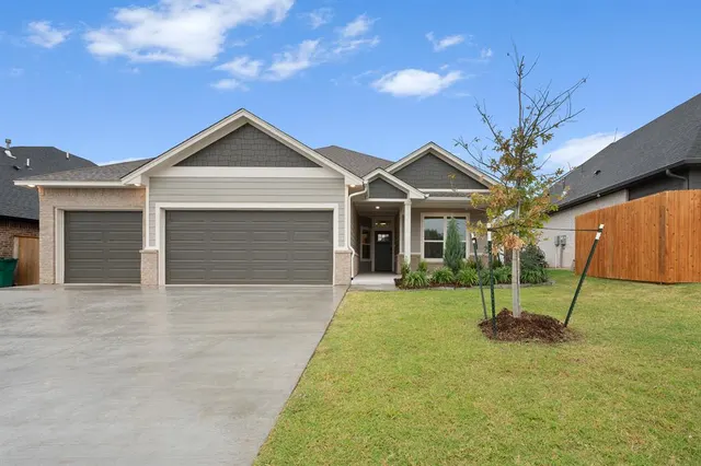 Front exterior — 4605 Bermuda Drive, Mustang, OK 73064