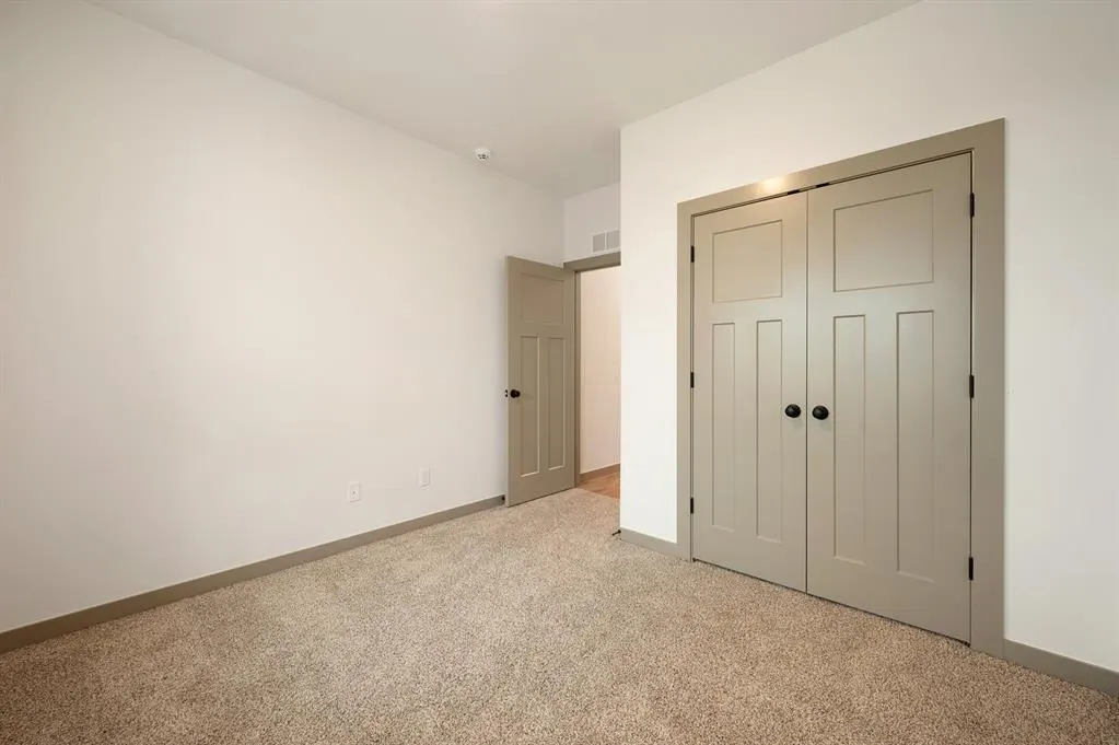 Photo 11 — 4605 Bermuda Drive, Mustang, OK 73064