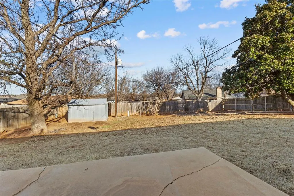 Photo 20 — 1230 N Indiana Street, Weatherford, OK 73096