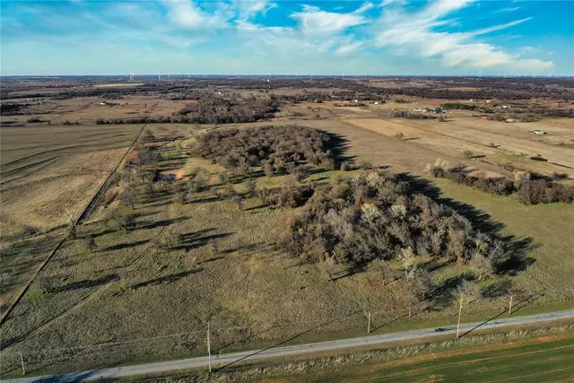 Photo 2 — E Nabor Avenue, Marlow, OK 73055