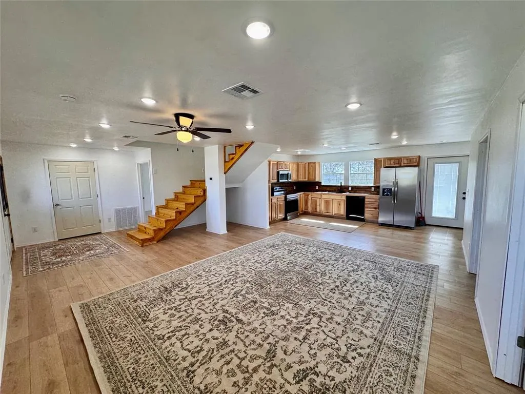 Photo 9 — 152 S Old Highway 99, Seminole, OK 74868