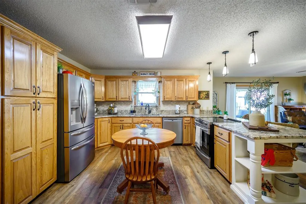 Photo 7 — 908 Circle Drive, Broken Bow, OK 74728