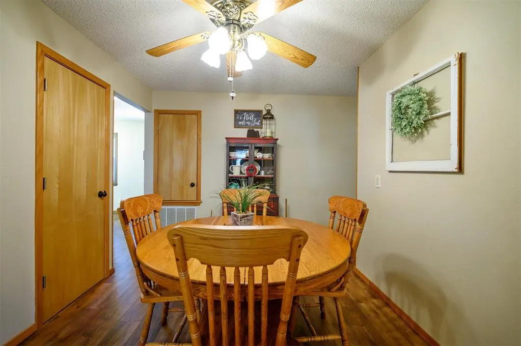 Photo 14 — 908 Circle Drive, Broken Bow, OK 74728