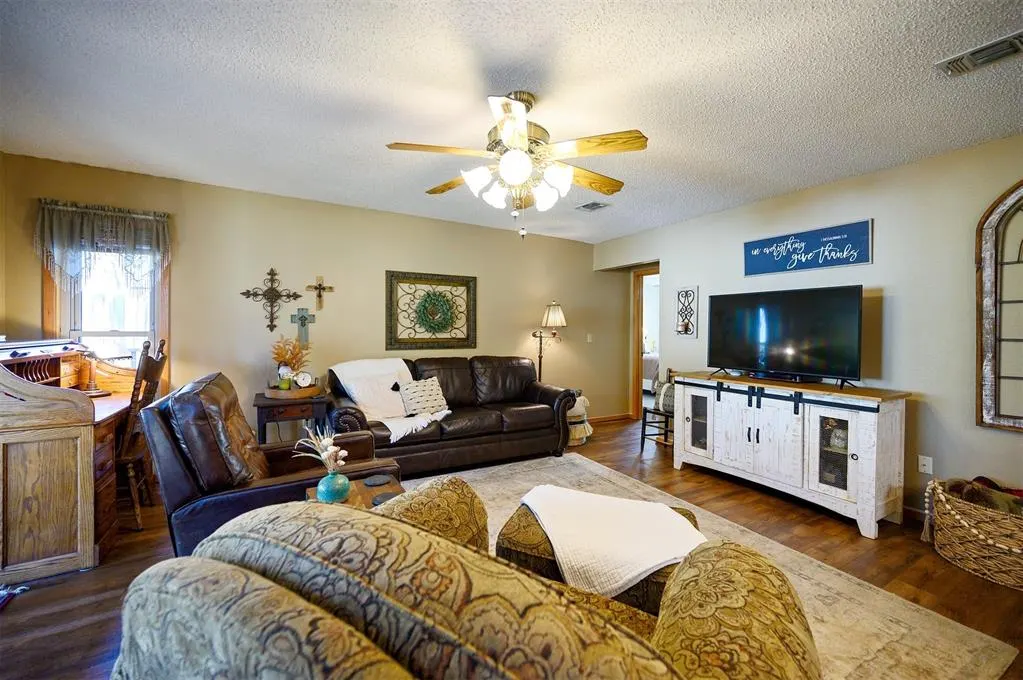 Photo 16 — 908 Circle Drive, Broken Bow, OK 74728