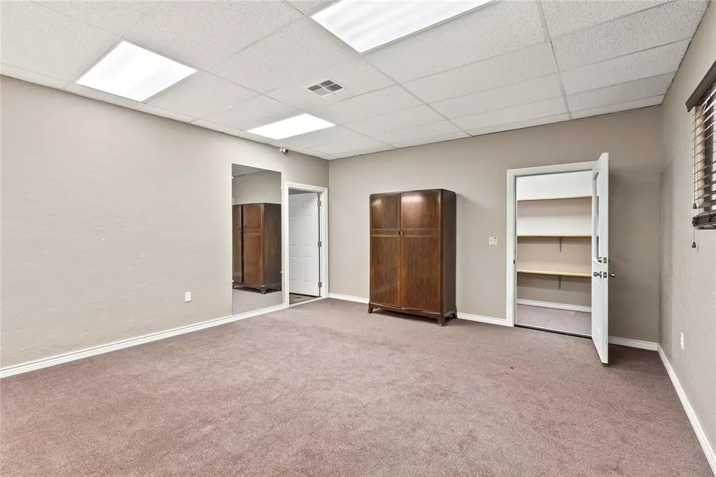Photo 14 — 521 Frisco Avenue, Clinton, OK 73601