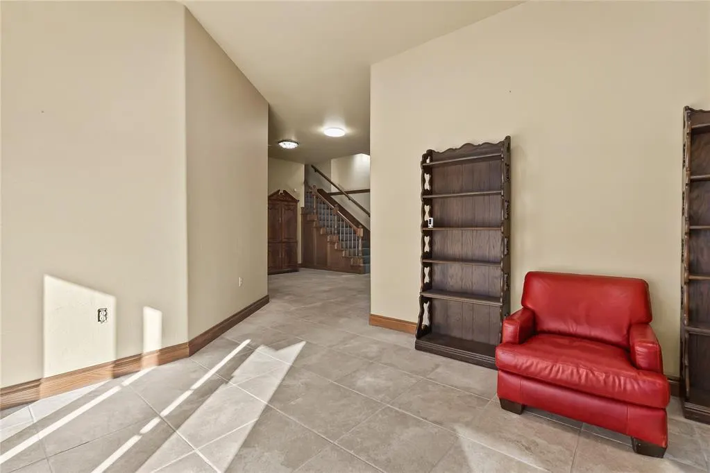Photo 19 — 521 Frisco Avenue, Clinton, OK 73601