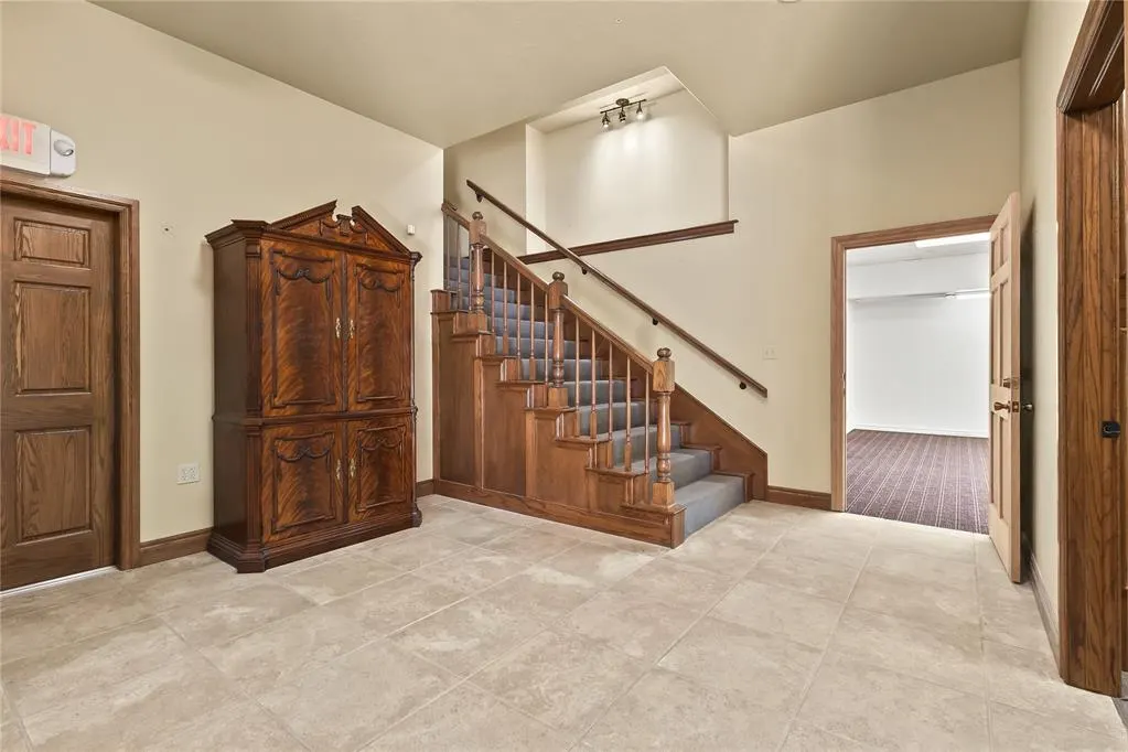 Photo 20 — 521 Frisco Avenue, Clinton, OK 73601