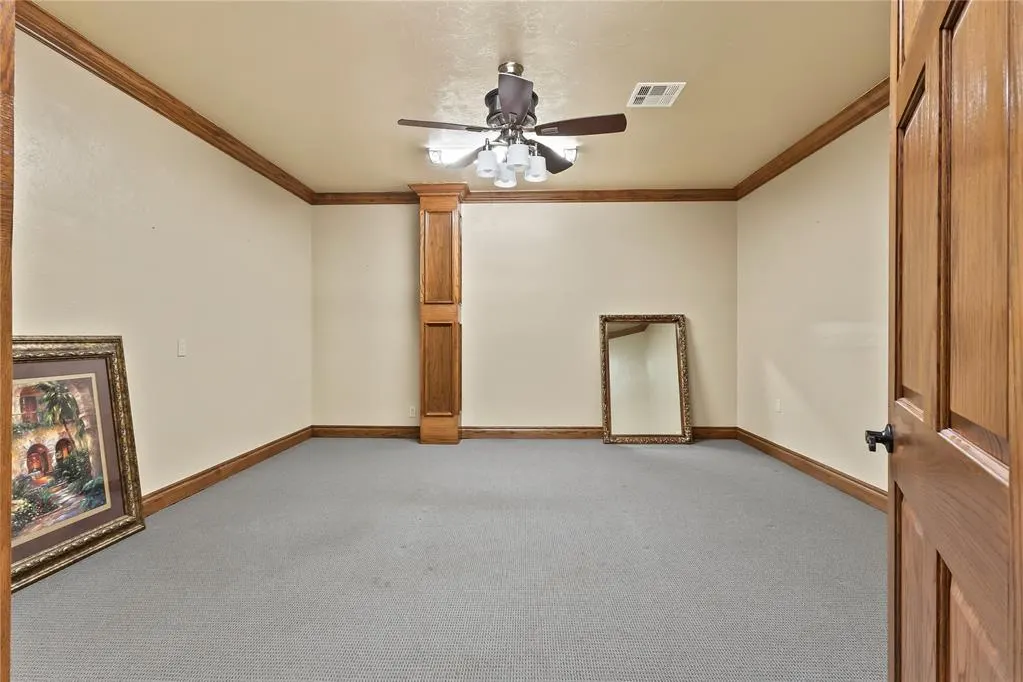 Photo 23 — 521 Frisco Avenue, Clinton, OK 73601