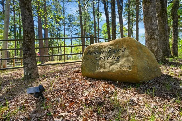 Photo 3 — 387 N Riverbend Road, Smithville, OK 74957