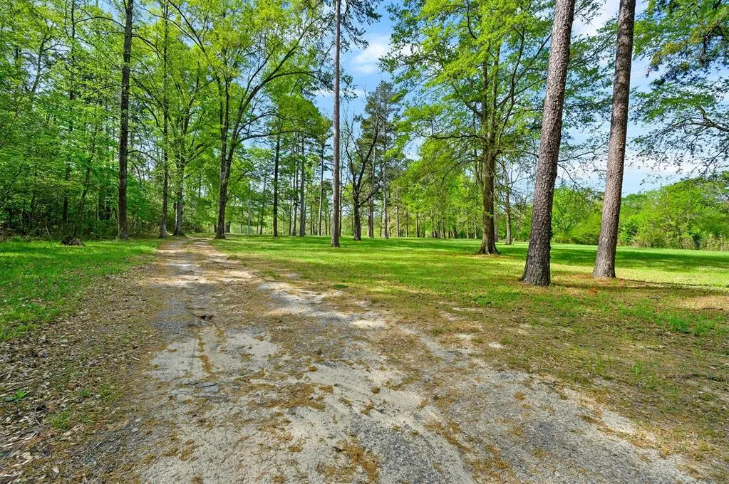 Photo 41 — 387 N Riverbend Road, Smithville, OK 74957