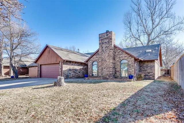 Front exterior — 3308 N Glade Avenue, Bethany, OK 73008