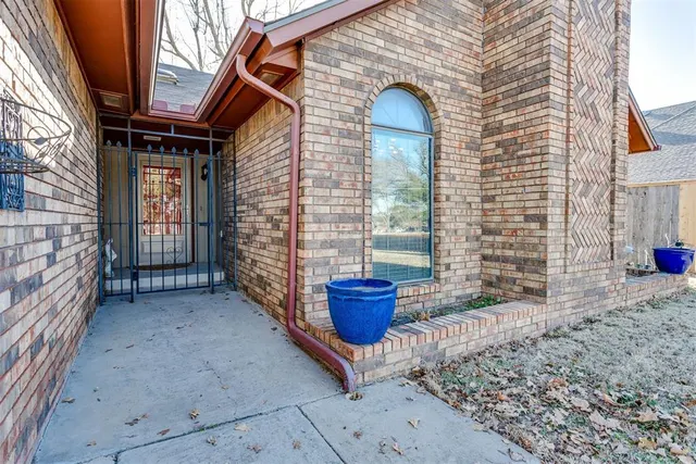 Photo 5 — 3308 N Glade Avenue, Bethany, OK 73008